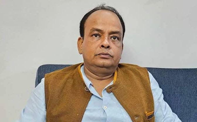 झारखंड के स्वास्थ्य मंत्री इरफान अंसारी का चतरा सदर अस्पताल में औचक निरीक्षण, उपाधीक्षक को लगाई फटकार